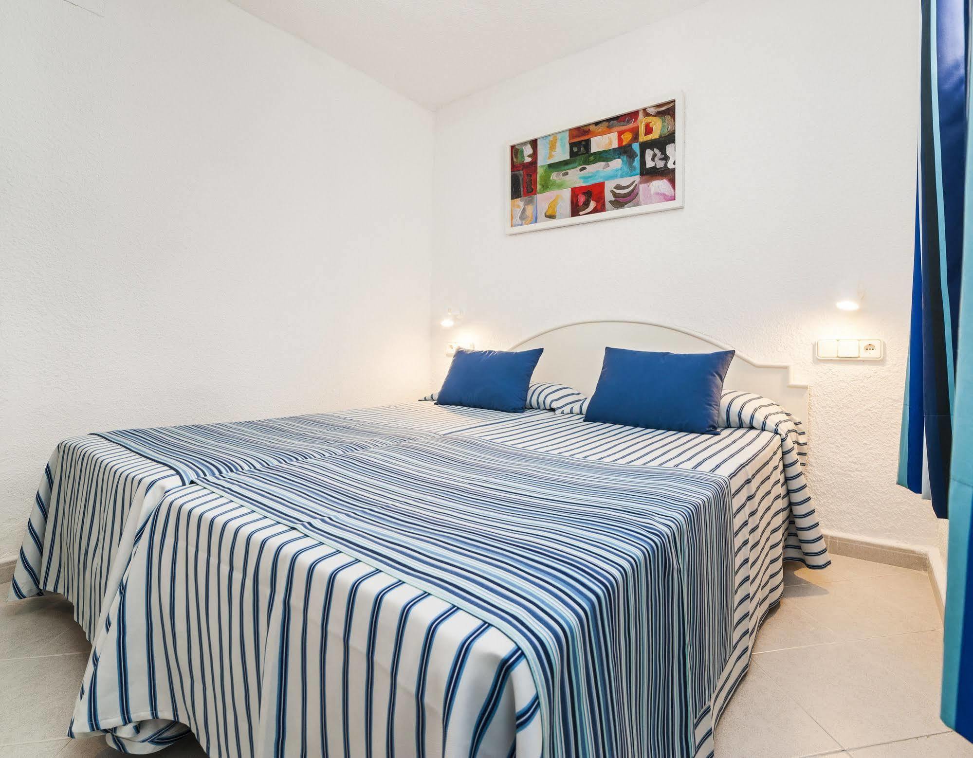Globales Montemar Hotel Cala Llonga  Luaran gambar
